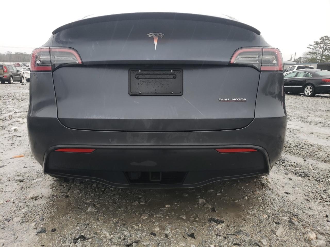 2022 TESLA MODEL Y  VIN:7SAYGDEF2NF565610