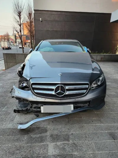 2018 Mercedes-Benz E 300 VIN: