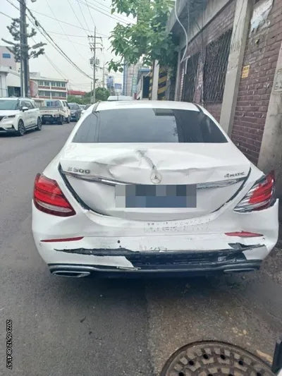 2020 Mercedes-Benz E 300 W1KZF4KB7LA808328 VIN:W1KZF4KB7LA808328