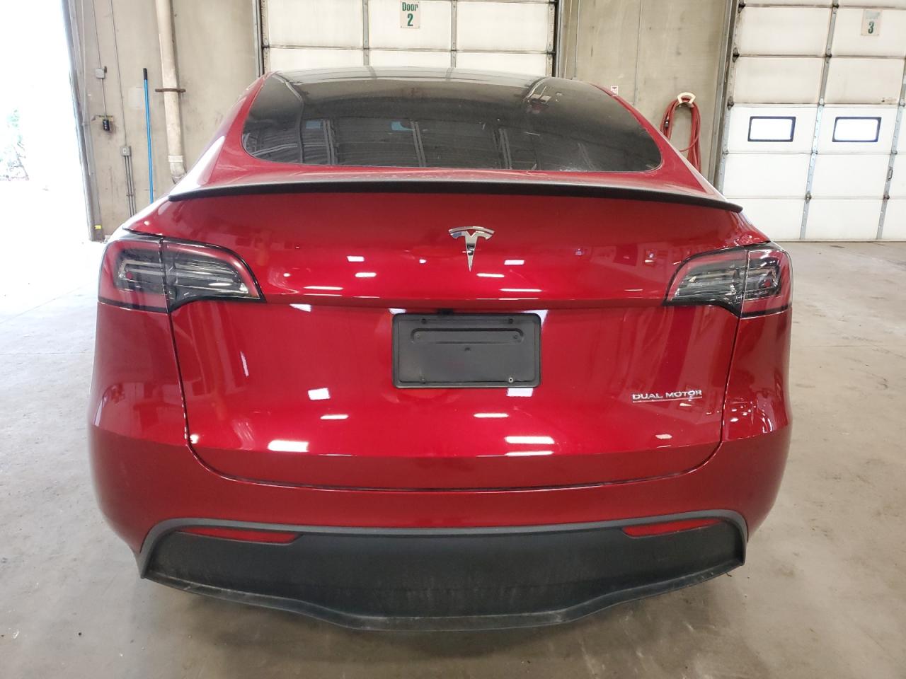 2024 TESLA MODEL Y  VIN:7SAYGDEF9RF022051