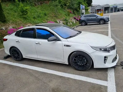 2016 Kia K5 KNAGU417GGA058018 VIN:KNAGU417GGA058018