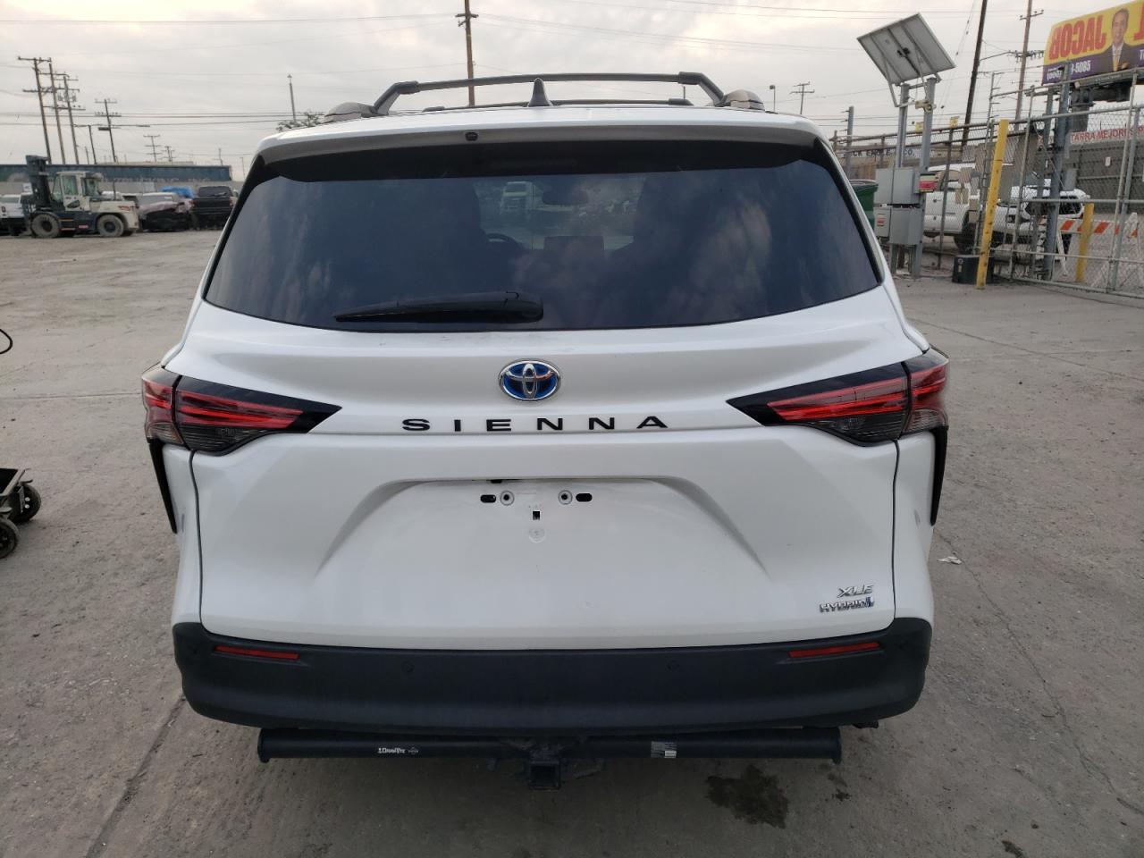 2022 TOYOTA SIENNA XLE VIN:5TDJRKEC2NS100923