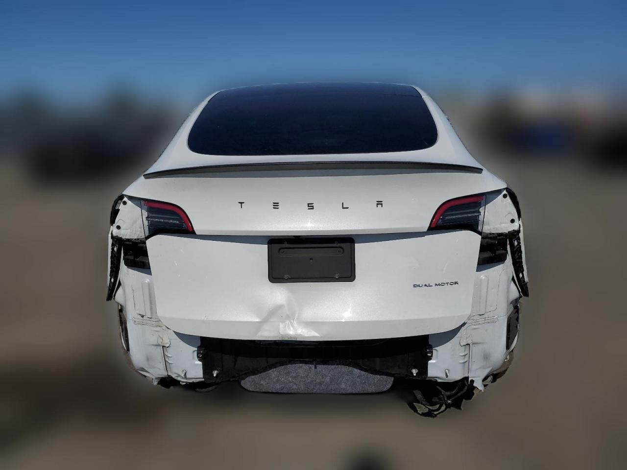 2022 TESLA MODEL Y  VIN:7SAYGDEE9NF403500