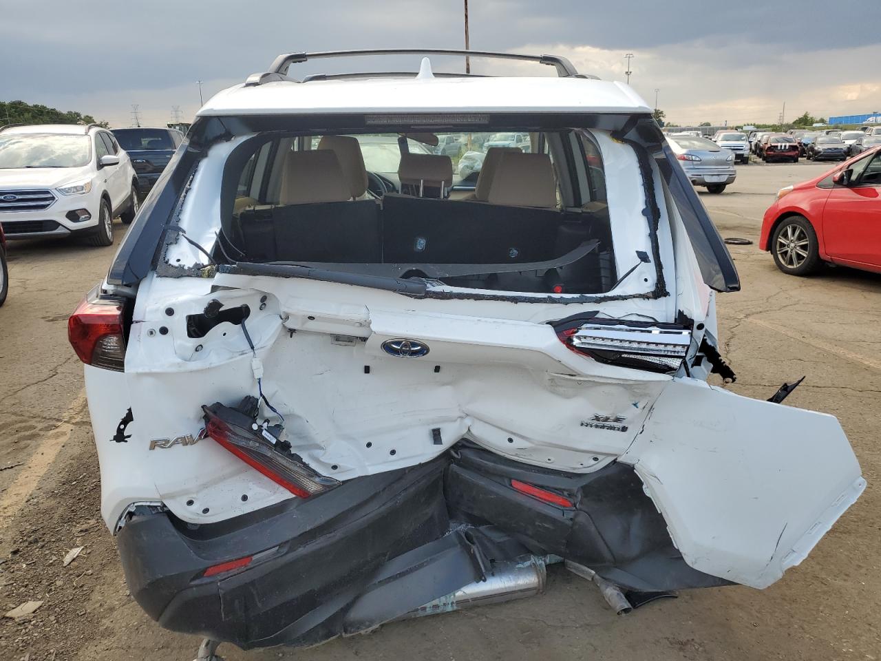 2024 TOYOTA RAV4 XLE VIN:2T3RWRFV1RW213223