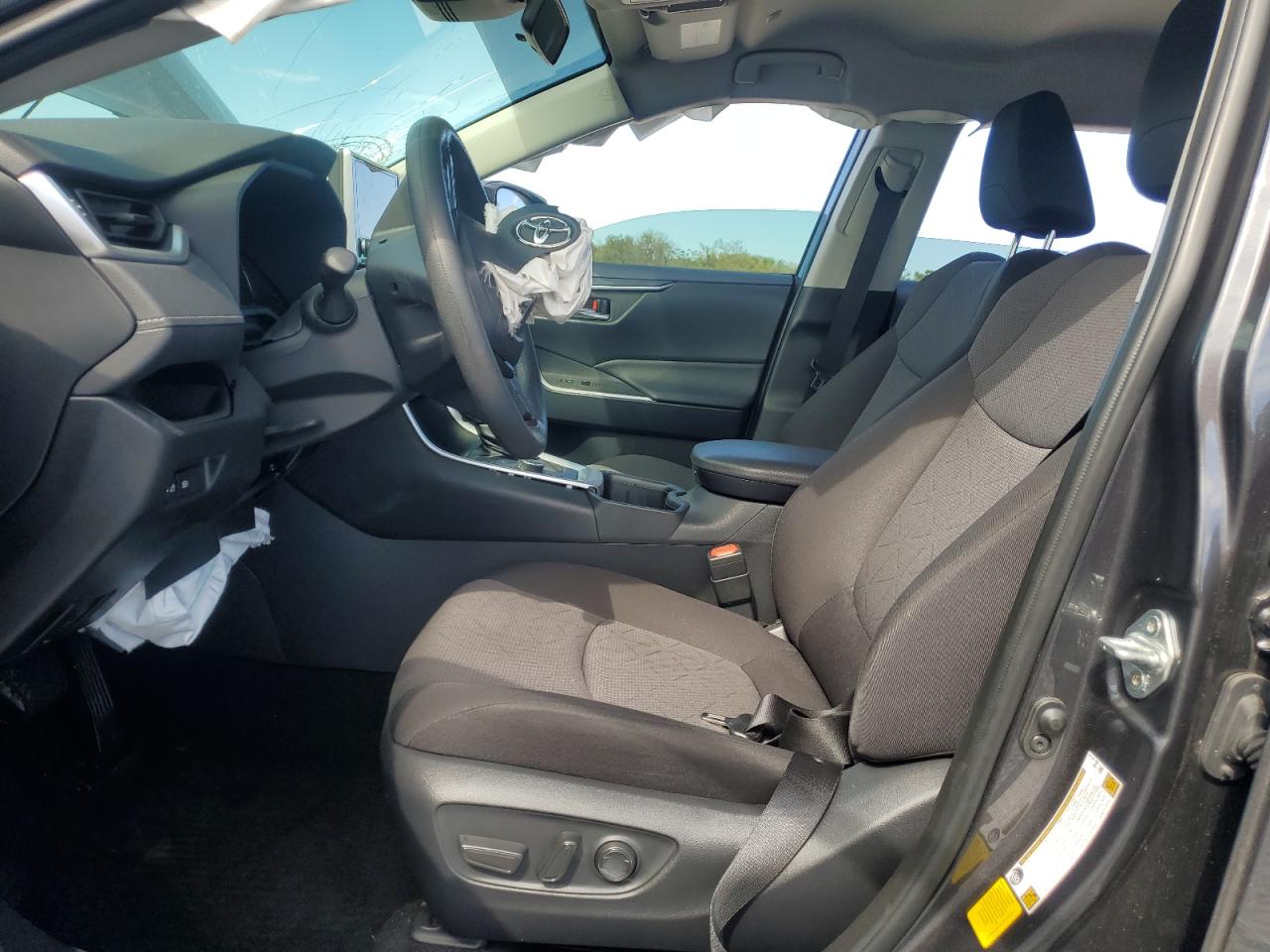 2024 TOYOTA RAV4 XLE VIN:JTMRWRFV5RJ060022