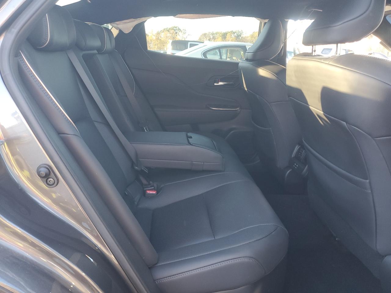 2023 TOYOTA CROWN XLE VIN:JTDAAAAF0P3010479