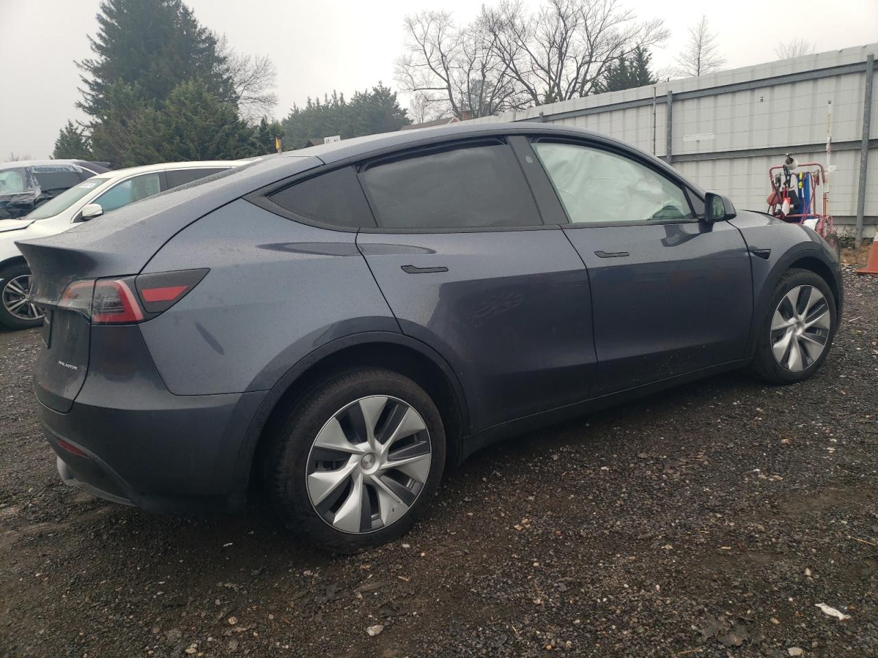 2023 TESLA MODEL Y  VIN:7SAYGDEE3PA203552