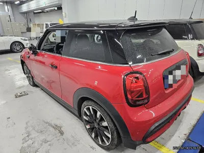 2022 MINI Cooper VIN: