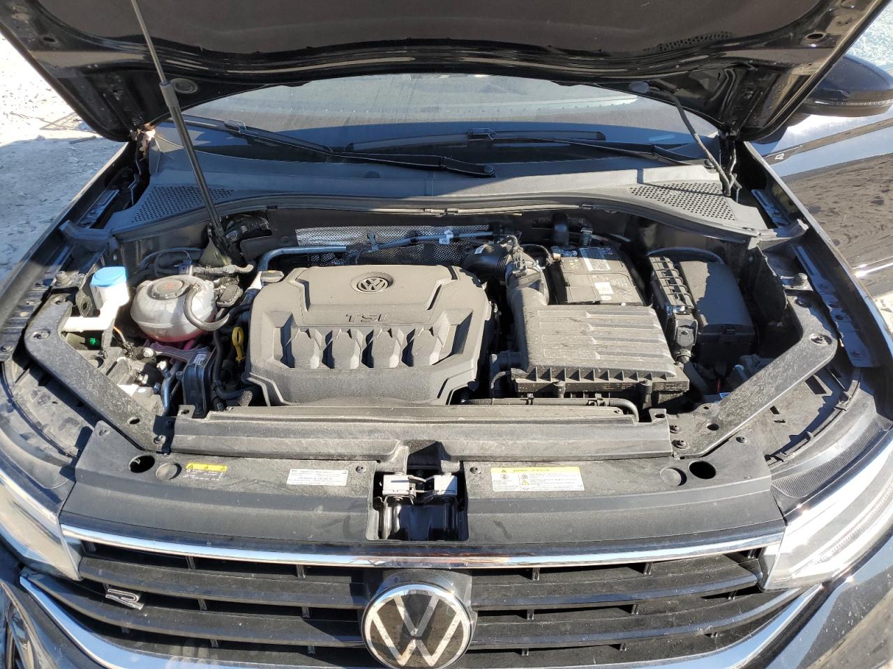 2023 VOLKSWAGEN TIGUAN SE R-LINE BLACK VIN:3VV8B7AXXPM090445