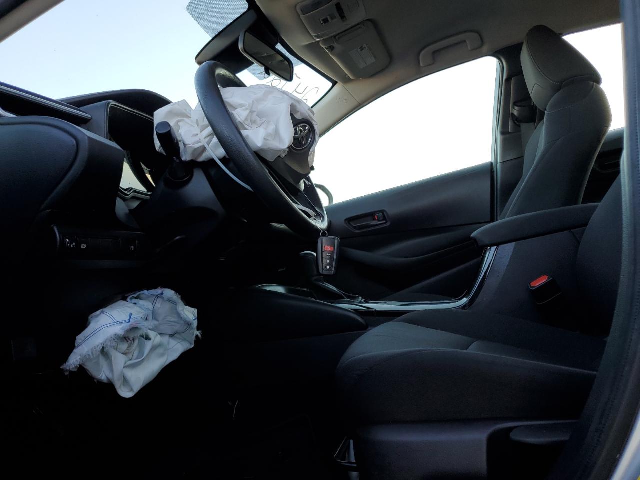 2022 TOYOTA COROLLA LE VIN:JTDEAMDE7NJ043980