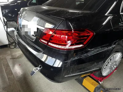 2014 Mercedes-Benz E 300 VIN: