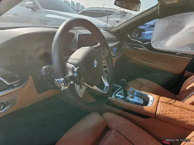 2021 BMW 740 WBA7T4107MCG35426 VIN:WBA7T4107MCG35426