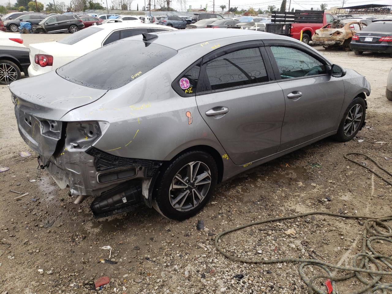 2022 KIA FORTE FE VIN:3KPF24AD2NE501385
