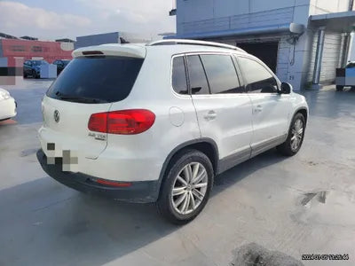 2015 Volkswagen Tiguan VIN: