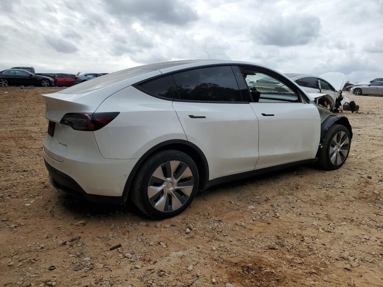 2022 TESLA MODEL Y  VIN:7SAYGDEE8NF316106