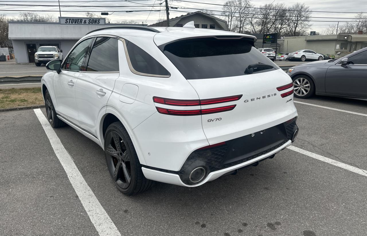 2022 GENESIS GV70 BASE VIN:KMUMCDTC5NU011241