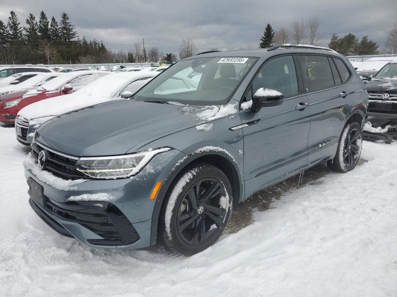 2023 VOLKSWAGEN TIGUAN SE R-LINE BLACK VIN:3VV8B7AX8PM096485