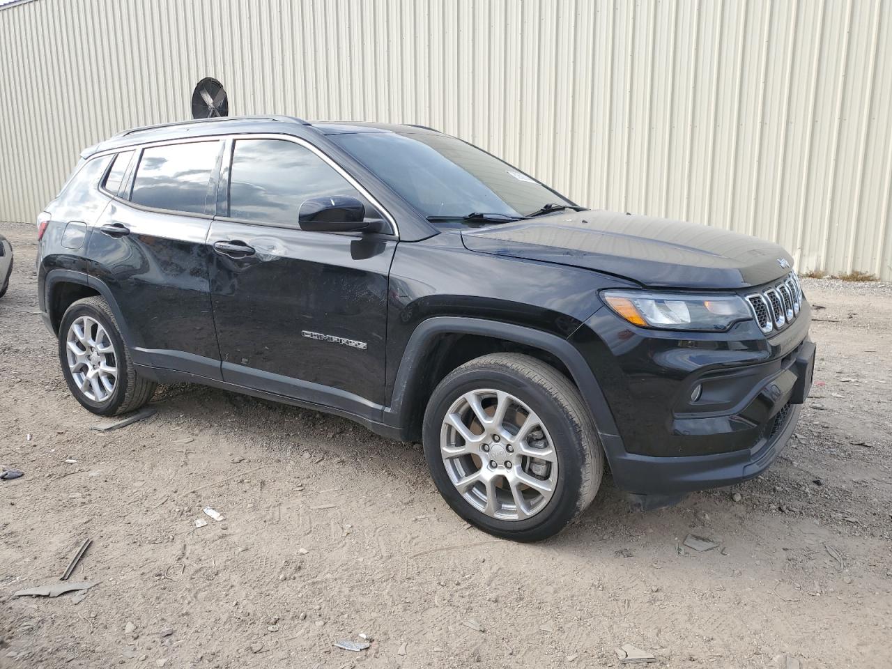 2023 JEEP COMPASS LATITUDE LUX VIN:3C4NJDFN5PT528174