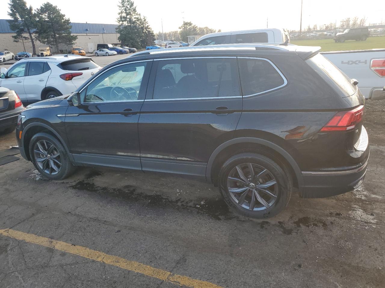2023 VOLKSWAGEN TIGUAN SE VIN:3VV3B7AXXPM061909