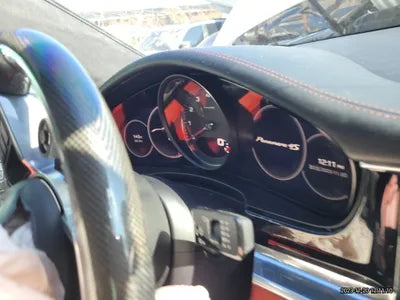 2018 Porsche Panamera VIN: