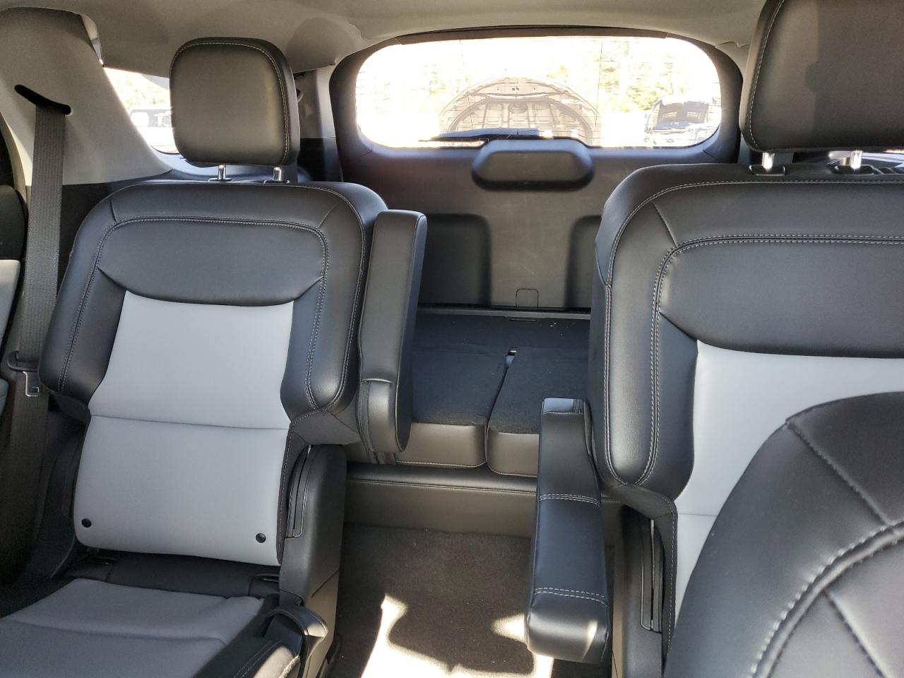 2023 FORD EXPLORER XLT VIN:1FMSK8DH0PGB42511