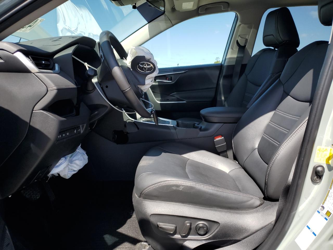 2022 TOYOTA RAV4 XLE PREMIUM VIN:2T3A1RFV1NW298361