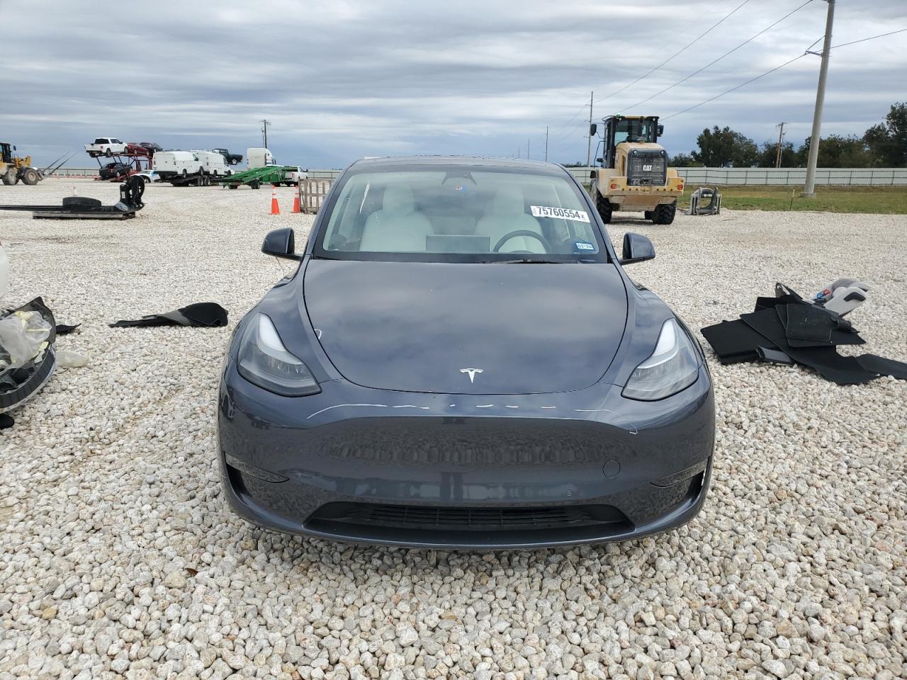 2022 TESLA MODEL Y  VIN:7SAYGDEF5NF565567