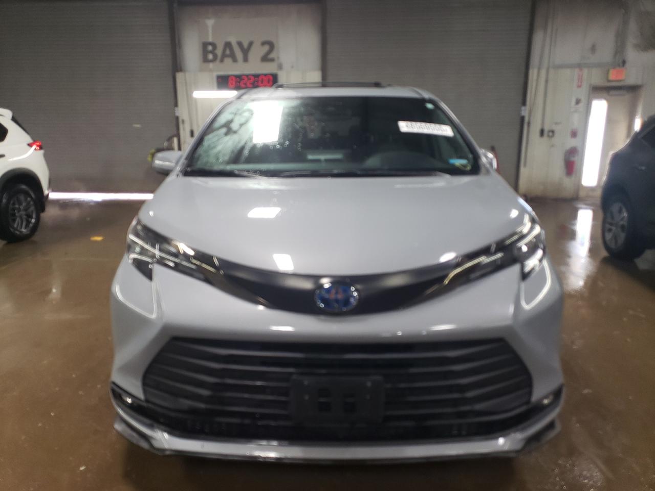 2022 TOYOTA SIENNA XLE VIN:5TDASKFC9NS042151