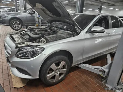 2016 Mercedes-Benz C 200 VIN: