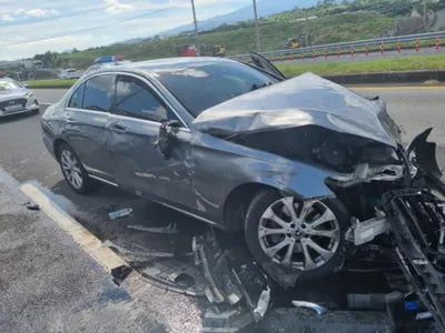 2017 Mercedes-Benz E 300 VIN: