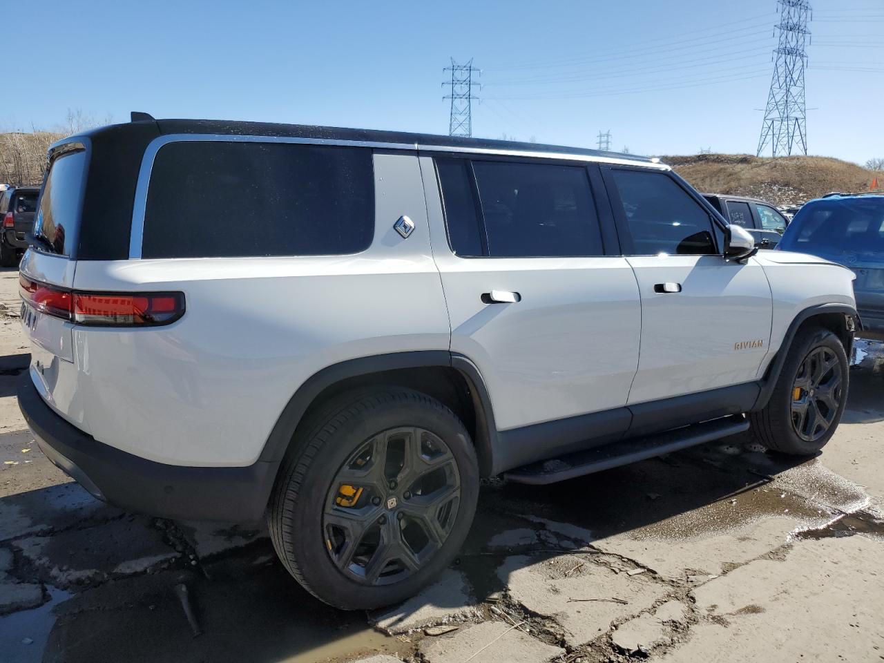 2023 RIVIAN R1S ADVENTURE VIN:7PDSGABA9PN010225