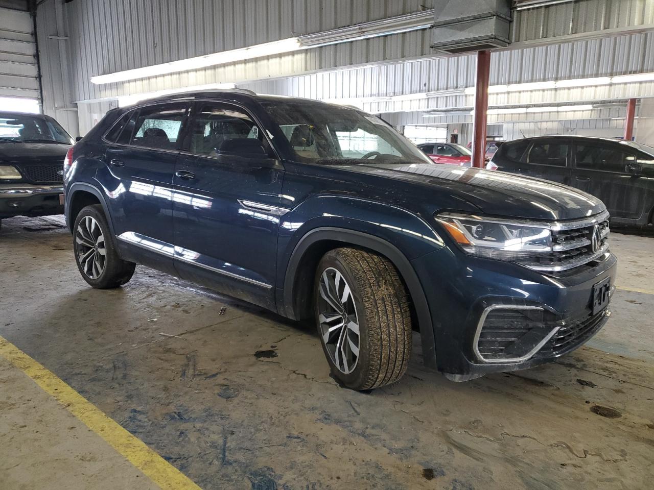 2022 VOLKSWAGEN ATLAS CROSS SPORT SEL PREMIUM R-LINE VIN:1V2FE2CA2NC208252