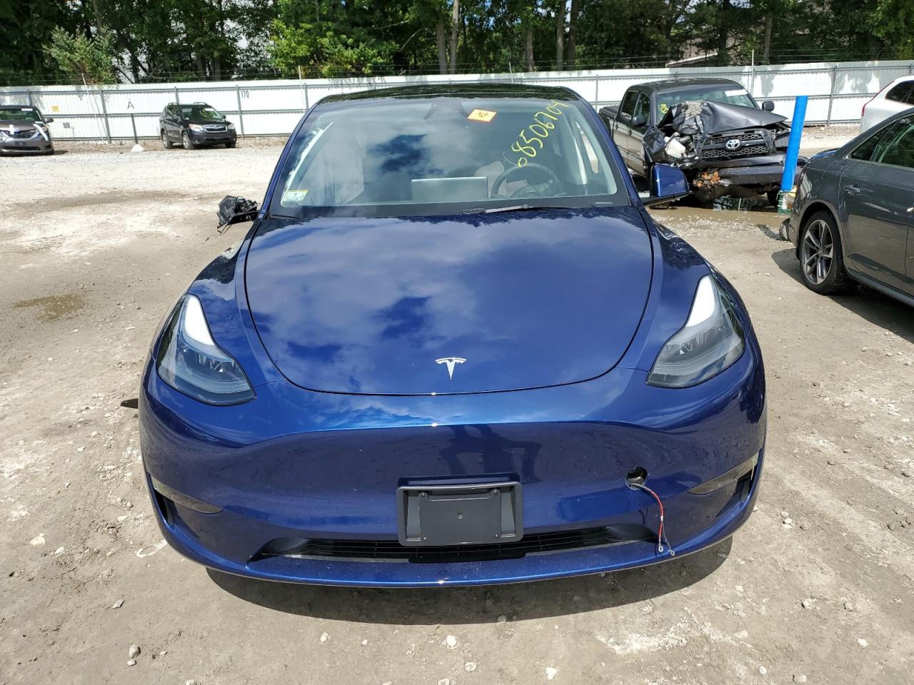 2024 TESLA MODEL Y  VIN:7SAYGAEE5RF117597