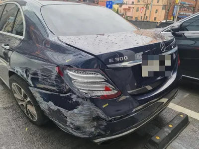 2018 Mercedes-Benz E 300 VIN: