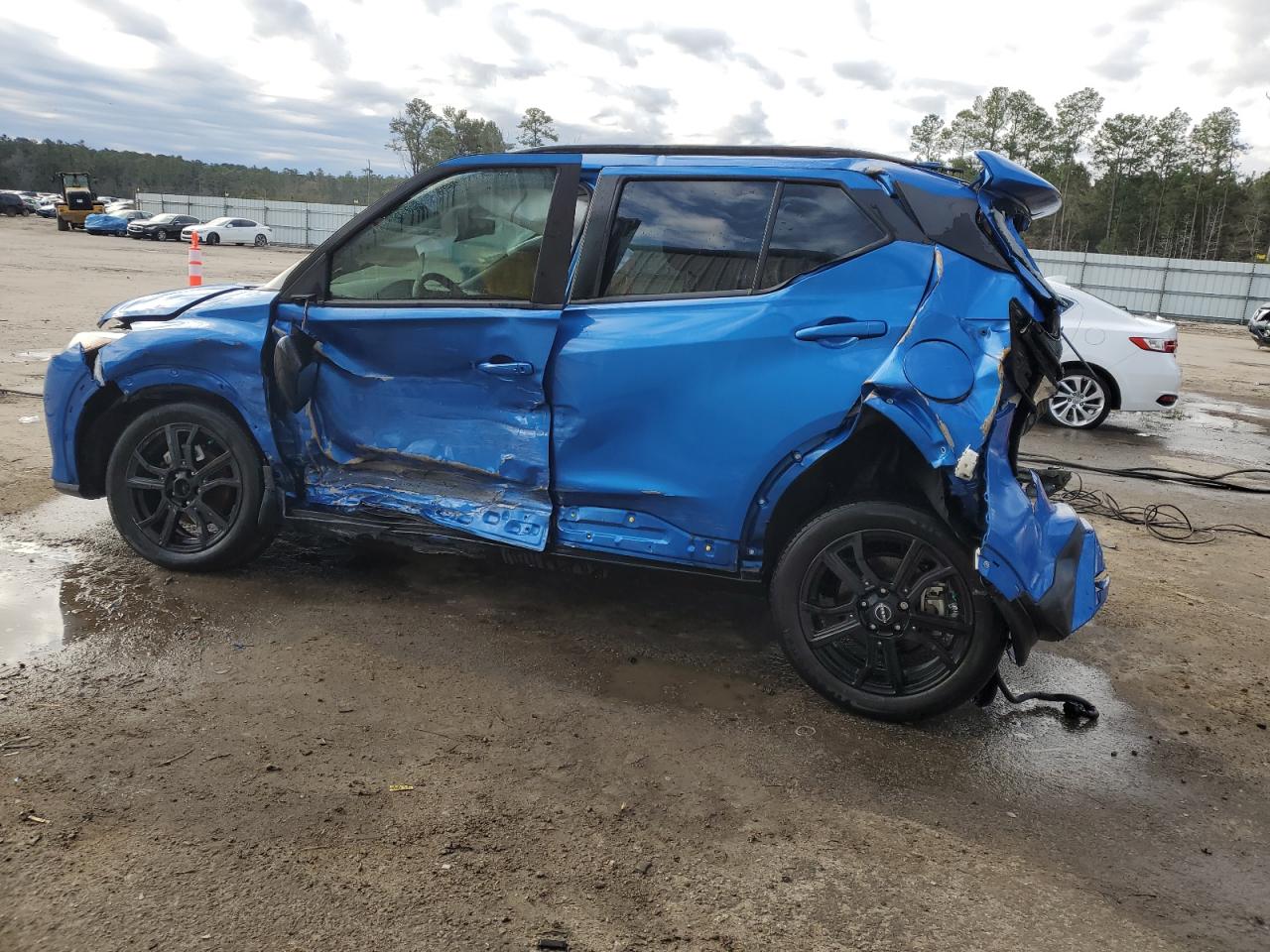 2022 NISSAN KICKS SR VIN:3N1CP5DV1NL501097