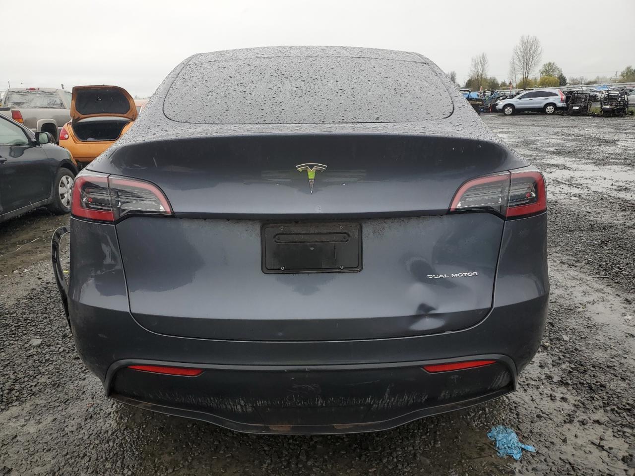 2023 TESLA MODEL Y  VIN:7SAYGDEE2PF879560