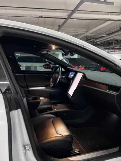 2019 Tesla Model S VIN: