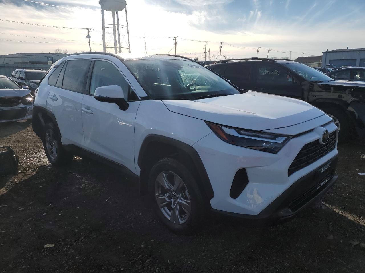 2022 TOYOTA RAV4 XLE VIN:2T3P1RFV2NW294846