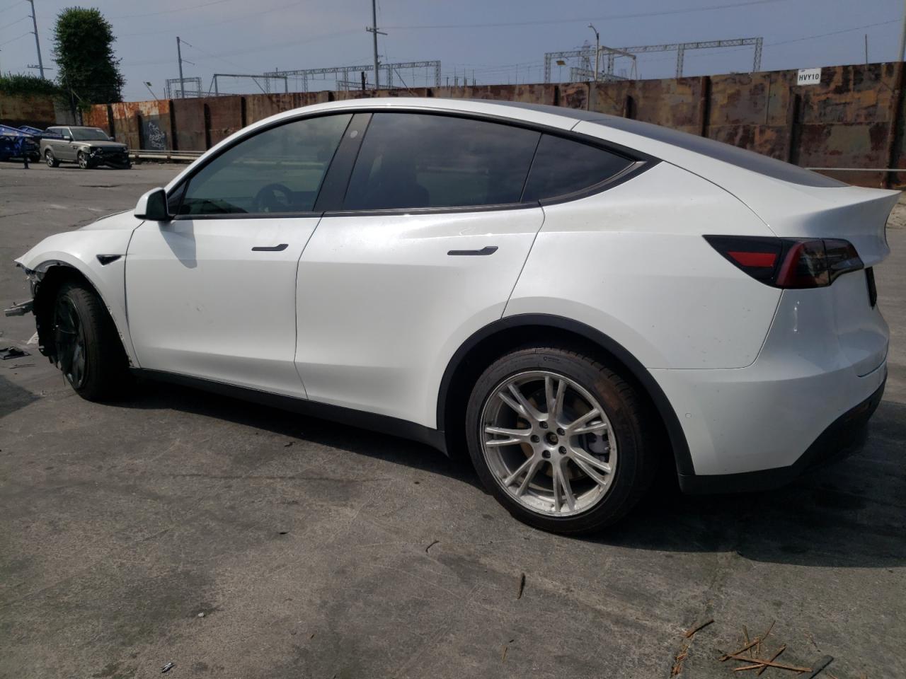 2022 TESLA MODEL Y  VIN:7SAYGAEEXNF489673