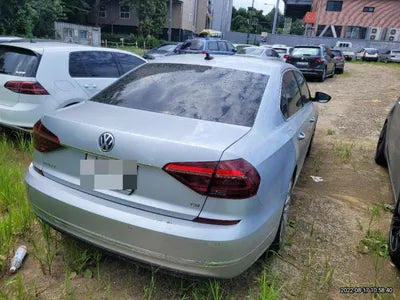 2018 Volkswagen Passat VIN: