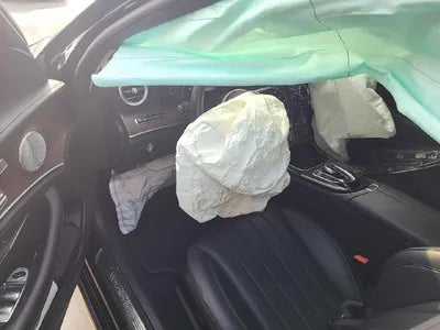 2019 Mercedes-Benz E 300 WDDZF4KB4KA663070 VIN:WDDZF4KB4KA663070