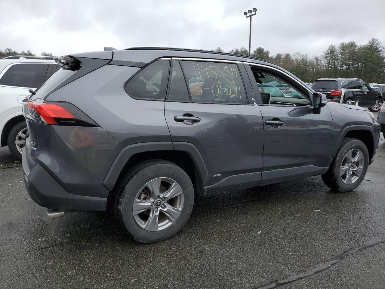 2022 TOYOTA RAV4 XLE VIN:4T3RWRFV6NU060011