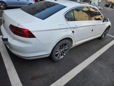 2018 Volkswagen Passat VIN: