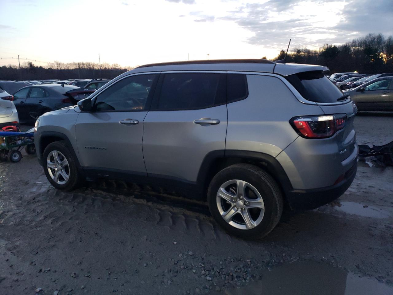 2023 JEEP COMPASS LATITUDE VIN:3C4NJDBN5PT551685