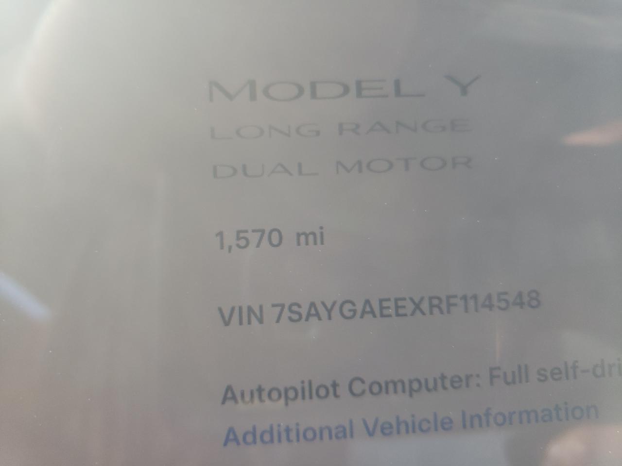 2024 TESLA MODEL Y  VIN:7SAYGAEEXRF114548