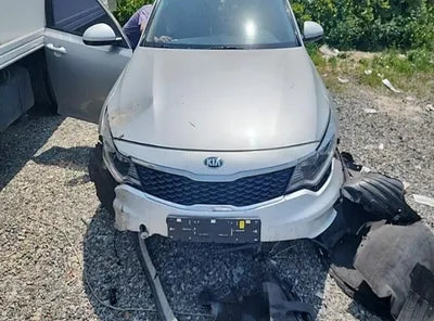 2016 Kia K5 KNAGT416BGA008895 VIN:KNAGT416BGA008895