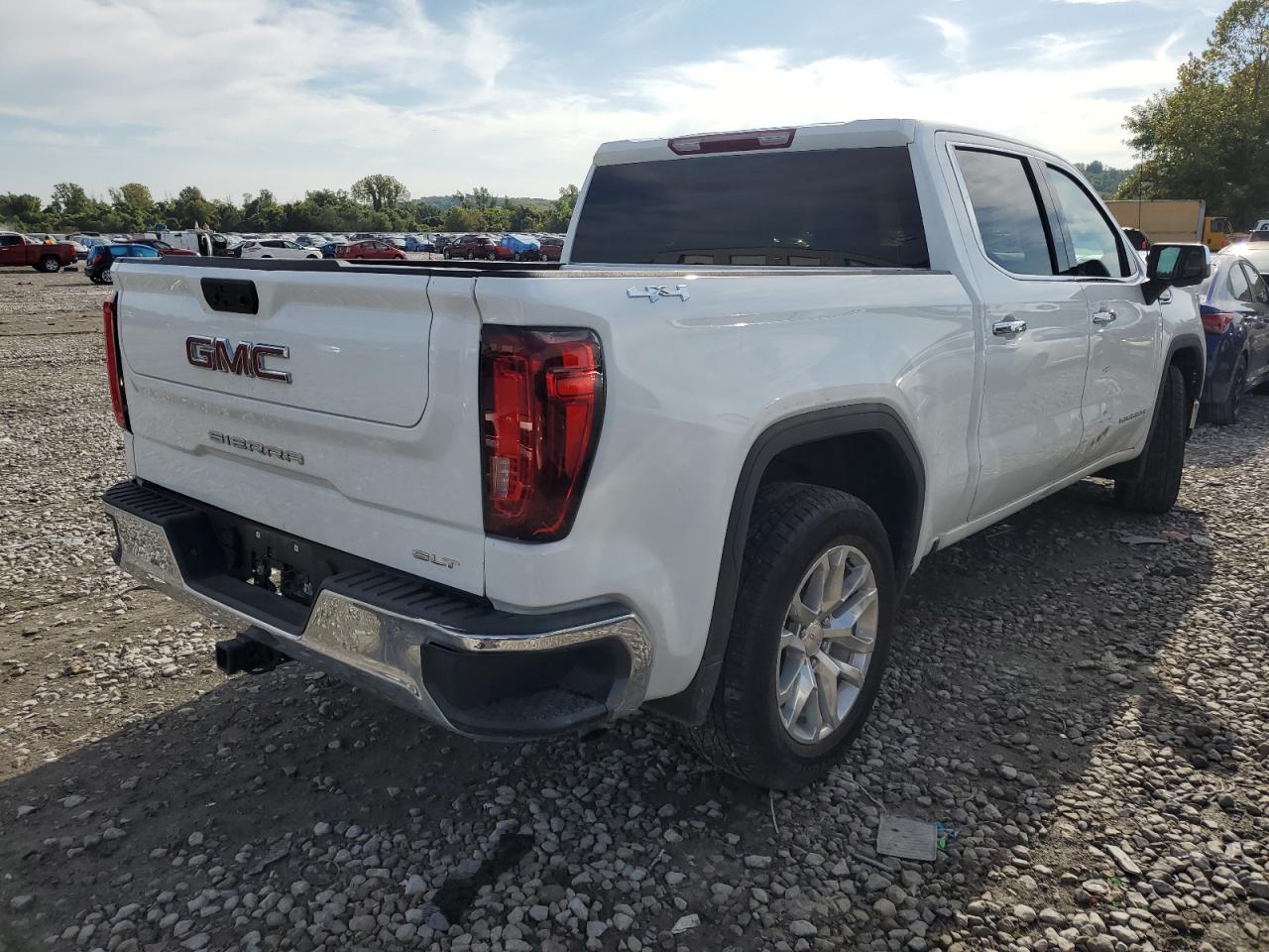 2022 GMC SIERRA K1500 SLT VIN:3GTUUDED6NG632531