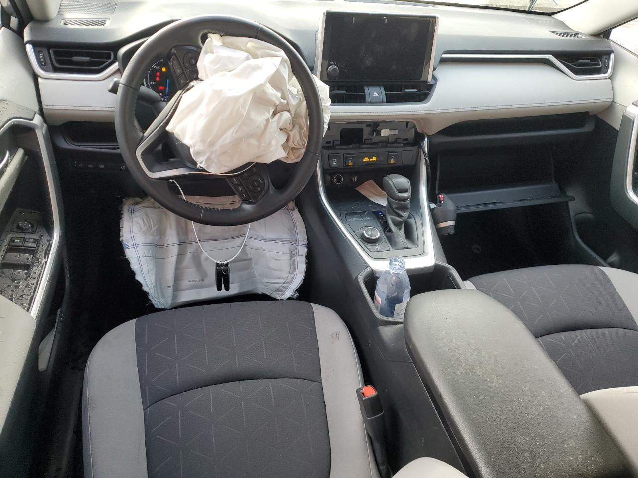 2023 TOYOTA RAV4 XLE VIN:JTMRWRFVXPJ056125