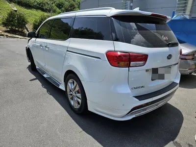 2017 Kia Carnival VIN: