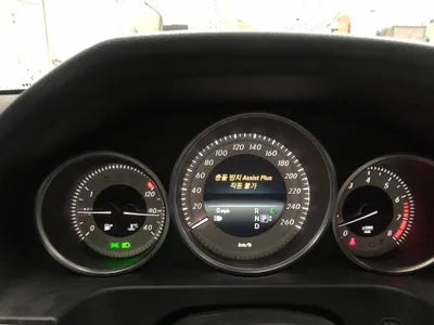 2015 Mercedes-Benz E 300 VIN: